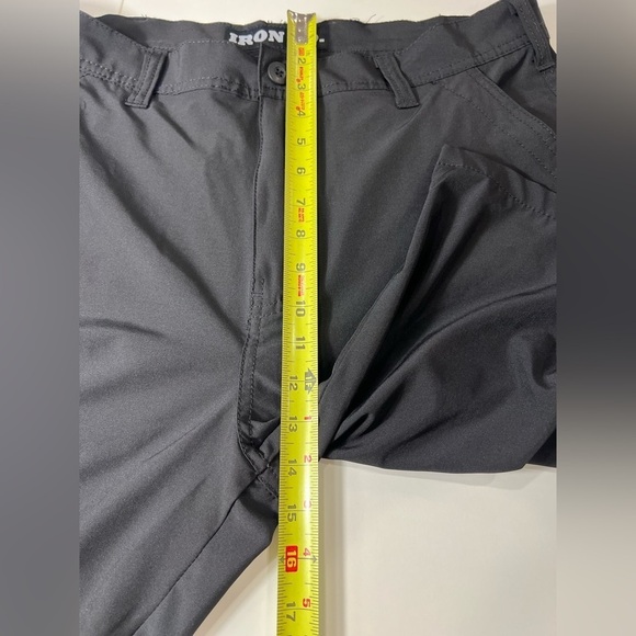 36 Iron Co hybrid outdoor Gray Cargo Shorts Men's Black Cargo Shorts - Picture 6 of 10